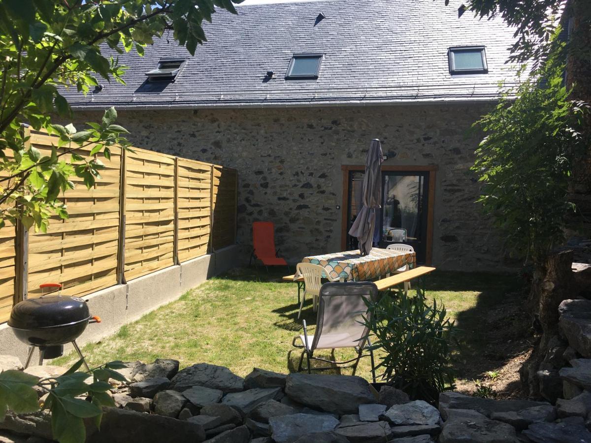 Gîte de montagne Le Lustou Sailhan Extérieur photo